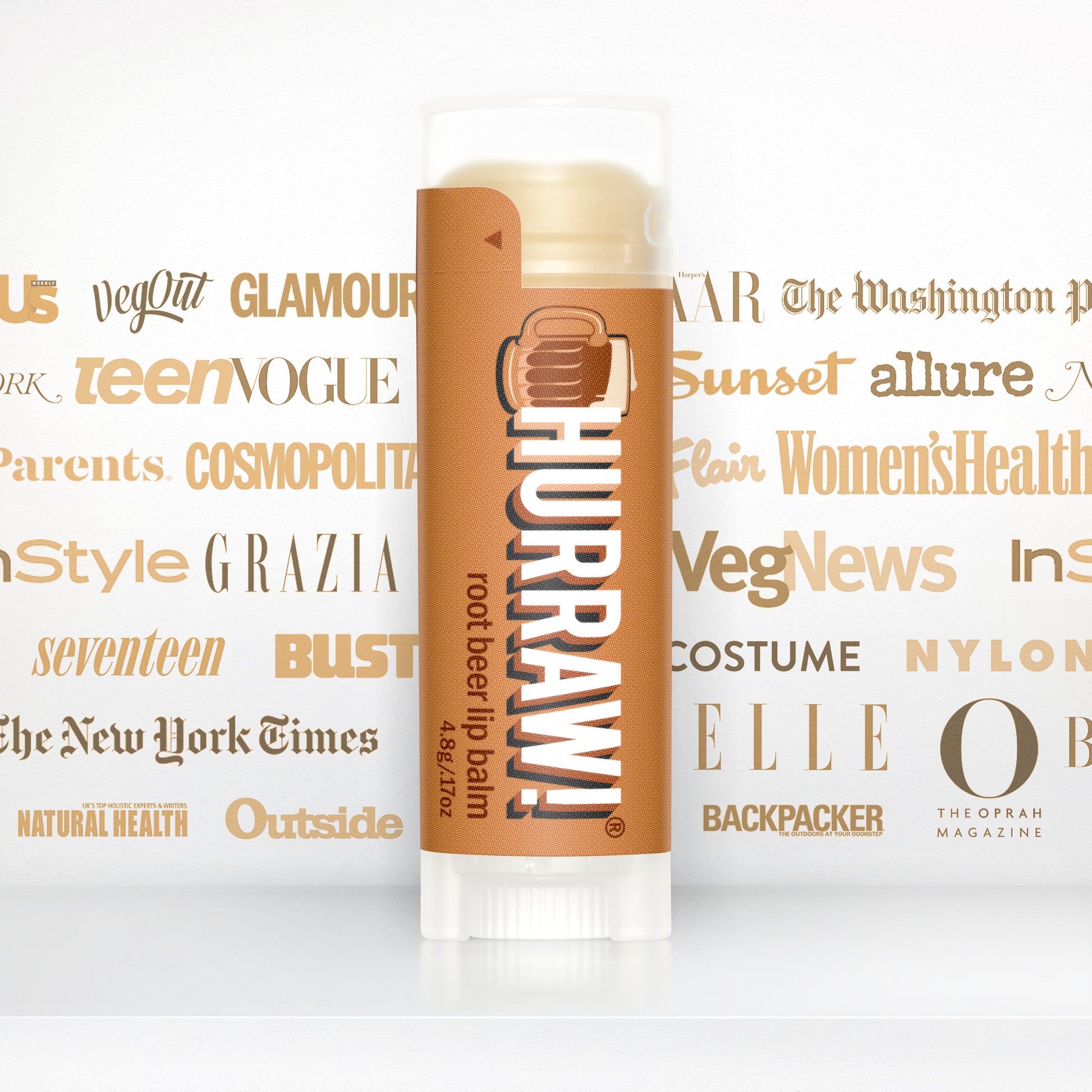 Hurraw rootbeer lippenbalsem met media vermeldingen en merkpresentatie