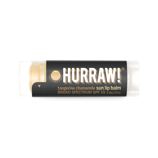 Hurraw sun lippenbalsem SPF 15 productfoto op lichte achtergrond